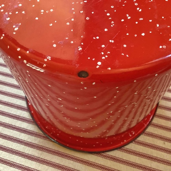 Enamelware 2 Cups Red Speckle w Blue - Picture 5 of 5